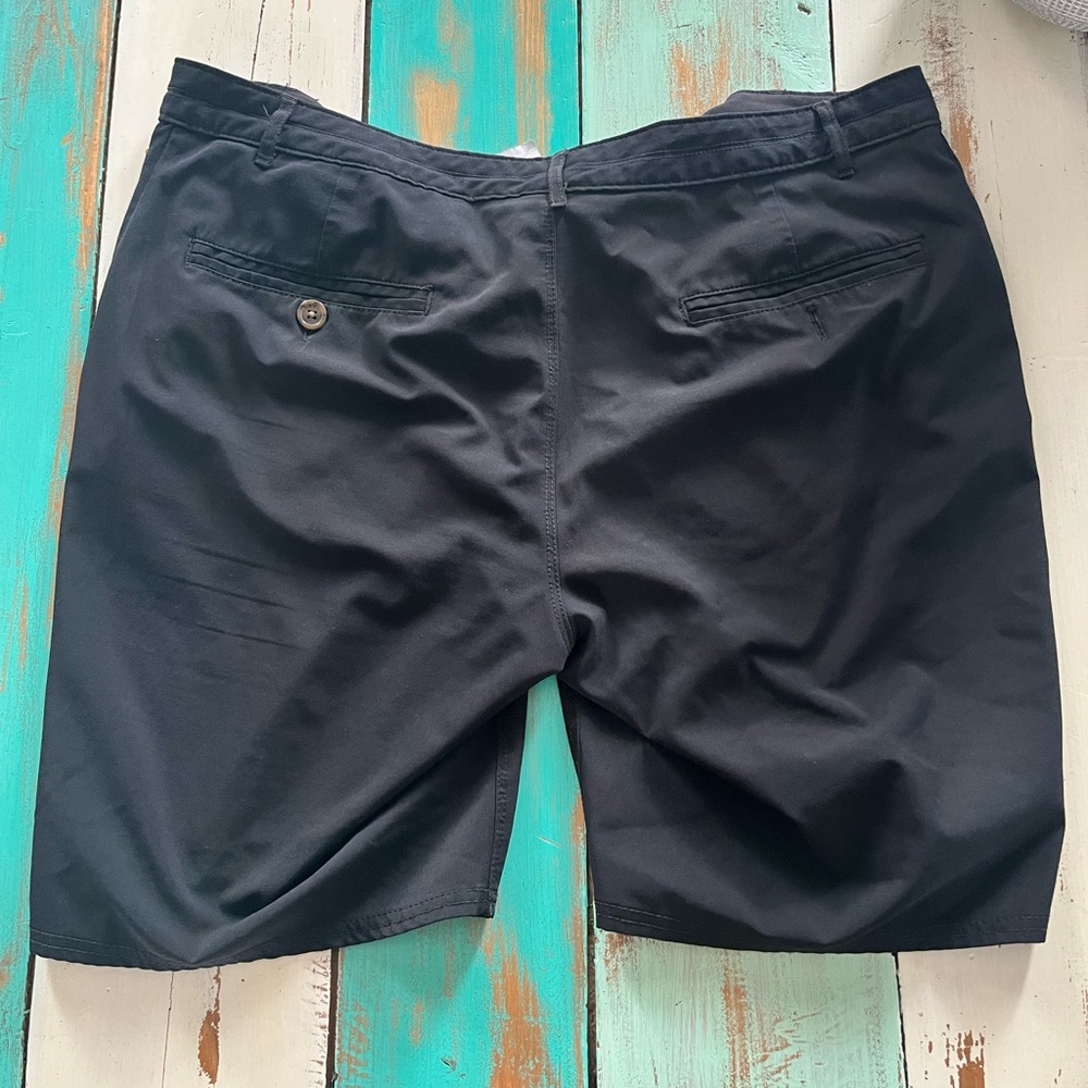Reef hybrid shorts size 33